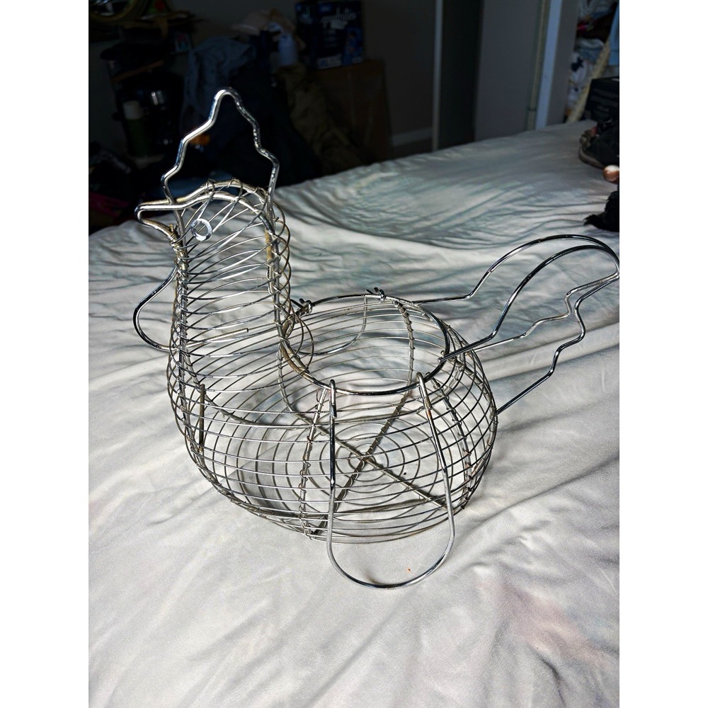 Silver Metal Wire Hen Egg Basket w/ Handle, Freestanding Indoor Medium